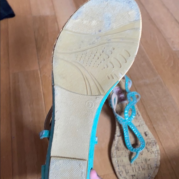 sandals - Picture 4 of 5